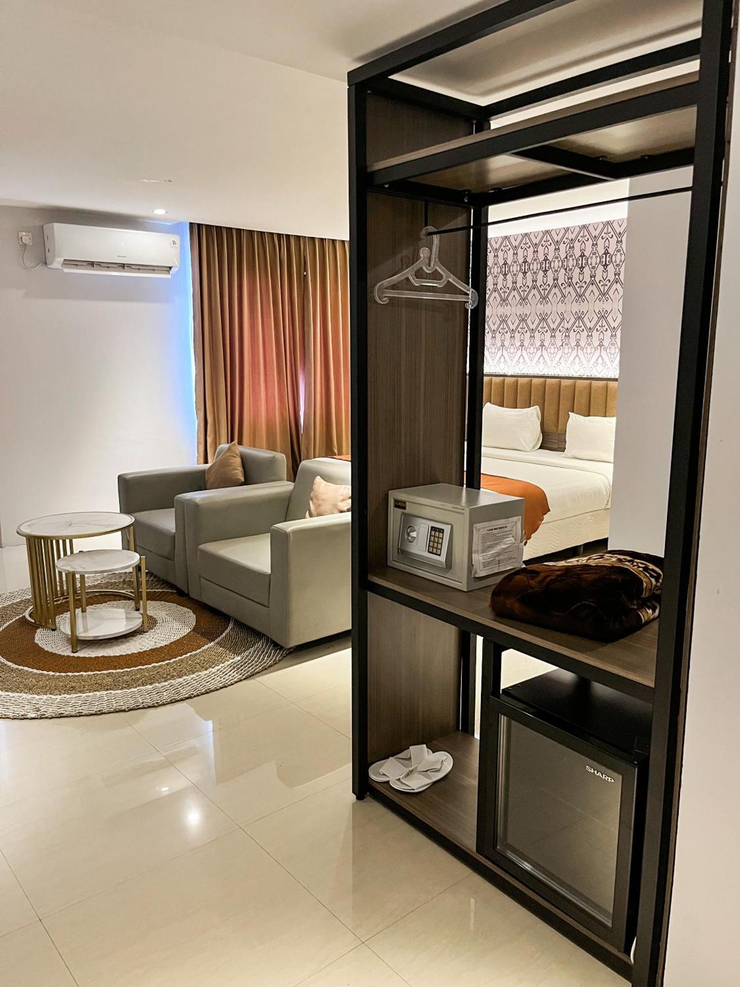 Sm Tower Hotel And Convention Berau Tanjung Redep Eksteriør bilde
